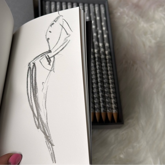 Christian Dior Sketch Pad and Pencils Bundle with Box - Picture 11 of 15